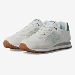 New Balance Women’s 574 Core Sneaker | Sea Salt New Spruce | Cream & Green